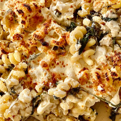 Cheesy Spinach-artichoke Pasta Bake