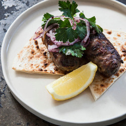 Şeftali – Cypriot Kebab