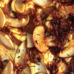 Cornbread With Caramelized Apples And Onions