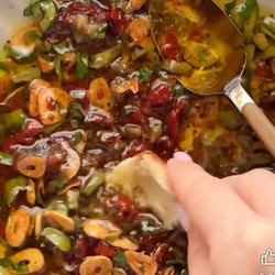 Sun dried tomato bread dip