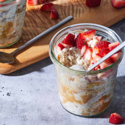 High-protein Strawberry &amp; Peanut Butter Overnight Oats