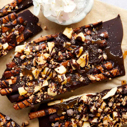 Caramel Apple Bark With Pretzels