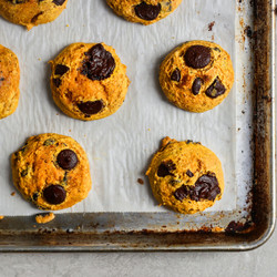 Pumpkin Chocolate Chip Cookies