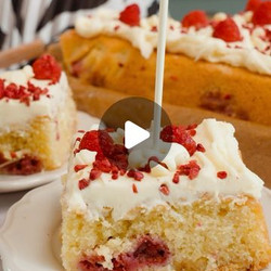 White Chocolate Raspberry Traybake