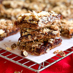 Chocolate Raspberry Oatmeal Bars