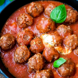 Hackbällchen In Tomatensauce Aus Dem Ofen