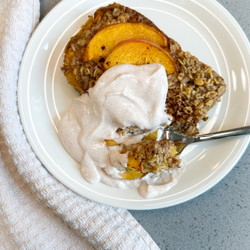 Peach Crisp Baked Oats