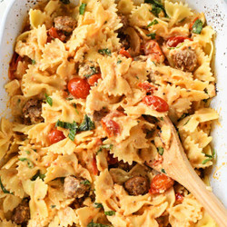 Creamy &amp; Delicious Sausage Feta Pasta