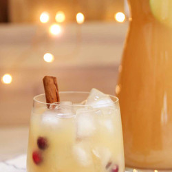Thanksgiving Punch - Non-alcoholic Spicy Pear Punch