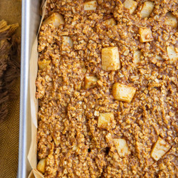 6-ingredient Oatmeal Apple Pumpkin Bars