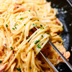Salmon Pasta With A Creamy Garlic Sauce