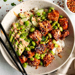 Honey Sriracha Salmon Bowls