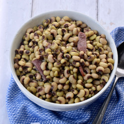How To Cook Purple Hull Peas: Stove, Slow Cooker, Instant Pot