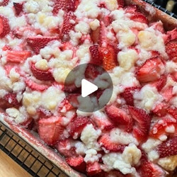 Strawberry "long Cake"