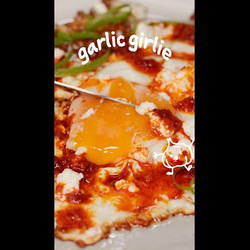 100 Garlic Clove Chili Crisp