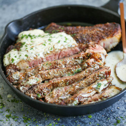 Steak With Garlic Parmesan Cream Sauce