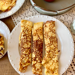 Roll-up Sourdough Pancakes