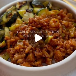 Garlic Sesame Chicken Zucchini Bowls