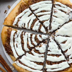 Cinnamon Roll Dessert Pizza