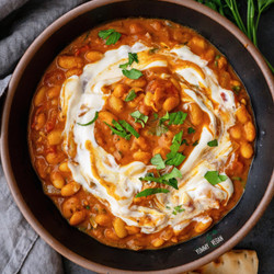 White Bean &amp; Tomato Curry