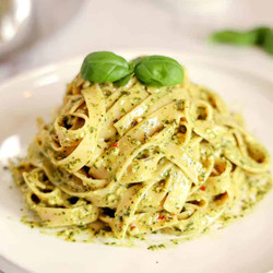 Creamy Pesto Pasta