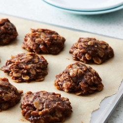 No-bake Peanut Butter Chocolate Cookies