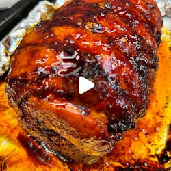 Maple And Harissa Baked Christmas Ham