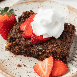 Quick &amp; Easy Chocolate Baked Oats With Chocolate Chips