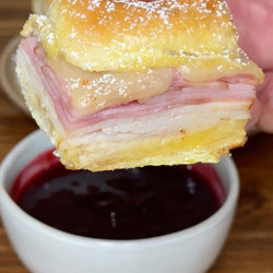 Monte Cristo Sliders