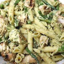 Protein Pesto Pasta With Chicken &amp; Asparagus