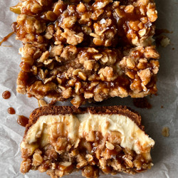 Salted Caramel Apple Crumble Cheesecake Bars