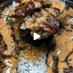 Korean Beef Bulgogi Bowls With Creamy Gochujang Sauce