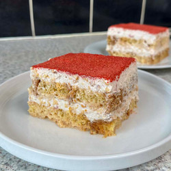 Strawberry Tiramisu