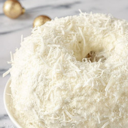 Tom Cruise's Famous Coconut Cake Dupe