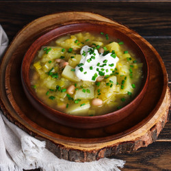 Potato, Leek, And White Bean Soup