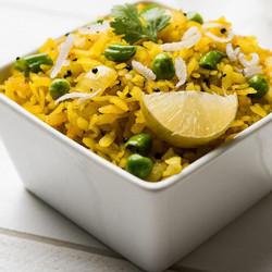 Quick &amp; Tasty Turmeric Rice Recipe With Peas