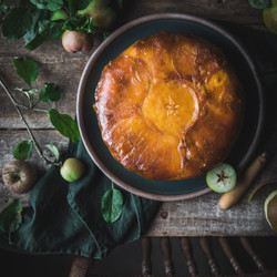 Caramel Apple Upside Down Cake