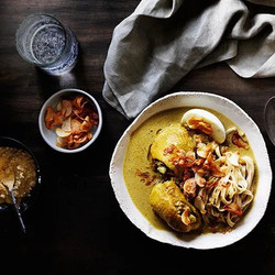 Ohn No Khao Swè (burmese Curry Chicken Noodle Soup)