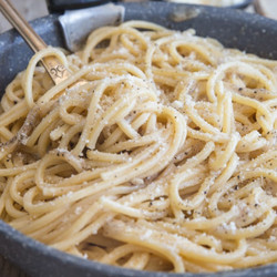 Authentic Cacio E Pepe
