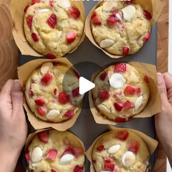 Strawberry Muffins
