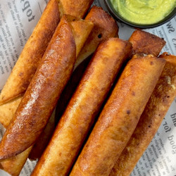 Crispy Cheesy Beef Taquitos