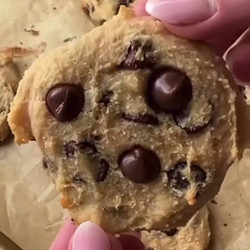 Cottage Cheese Chocolate Chip Cookies 🍪
