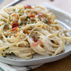Alfredo Pasta With Bacon