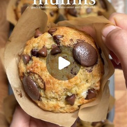 Banana Bread Muffins With Chocolate Chips