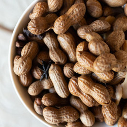 Hawaiian Boiled Peanuts