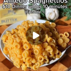 One Pot Creamy Alfredo Spaghettios