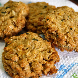 Apricot Tarragon Oatmeal Cookies