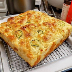 Quick Keto Jalapeno Cheese Bread