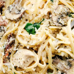 One Pot Creamy Chicken Mushroom Florentine