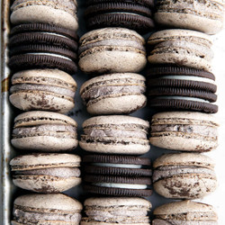 Cookies And Cream Macarons